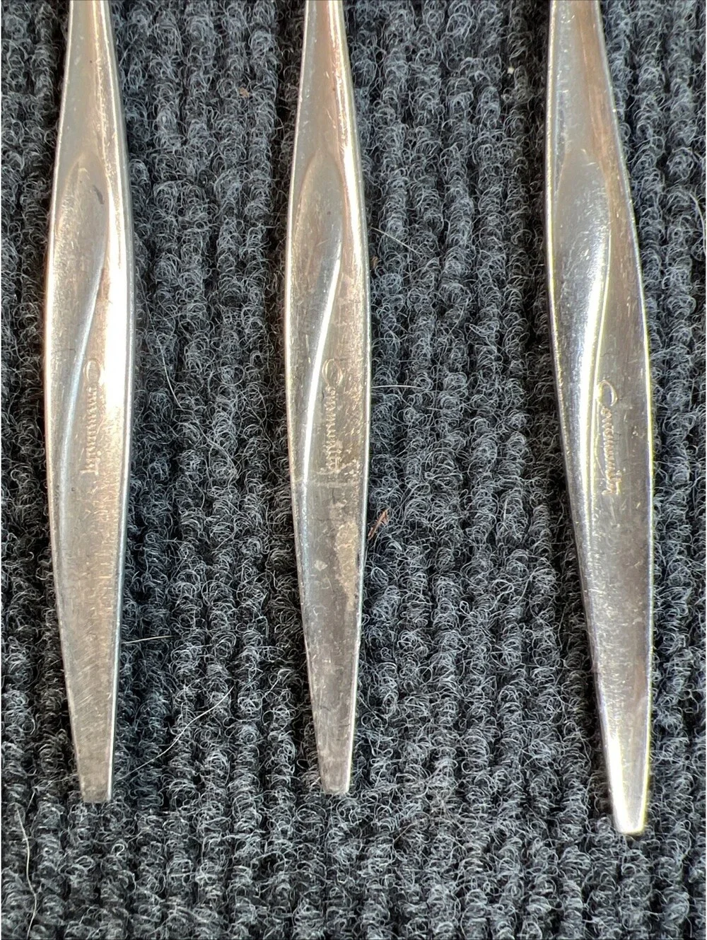 Oneida Community stainless flatware Mixed Set of 6 Forks